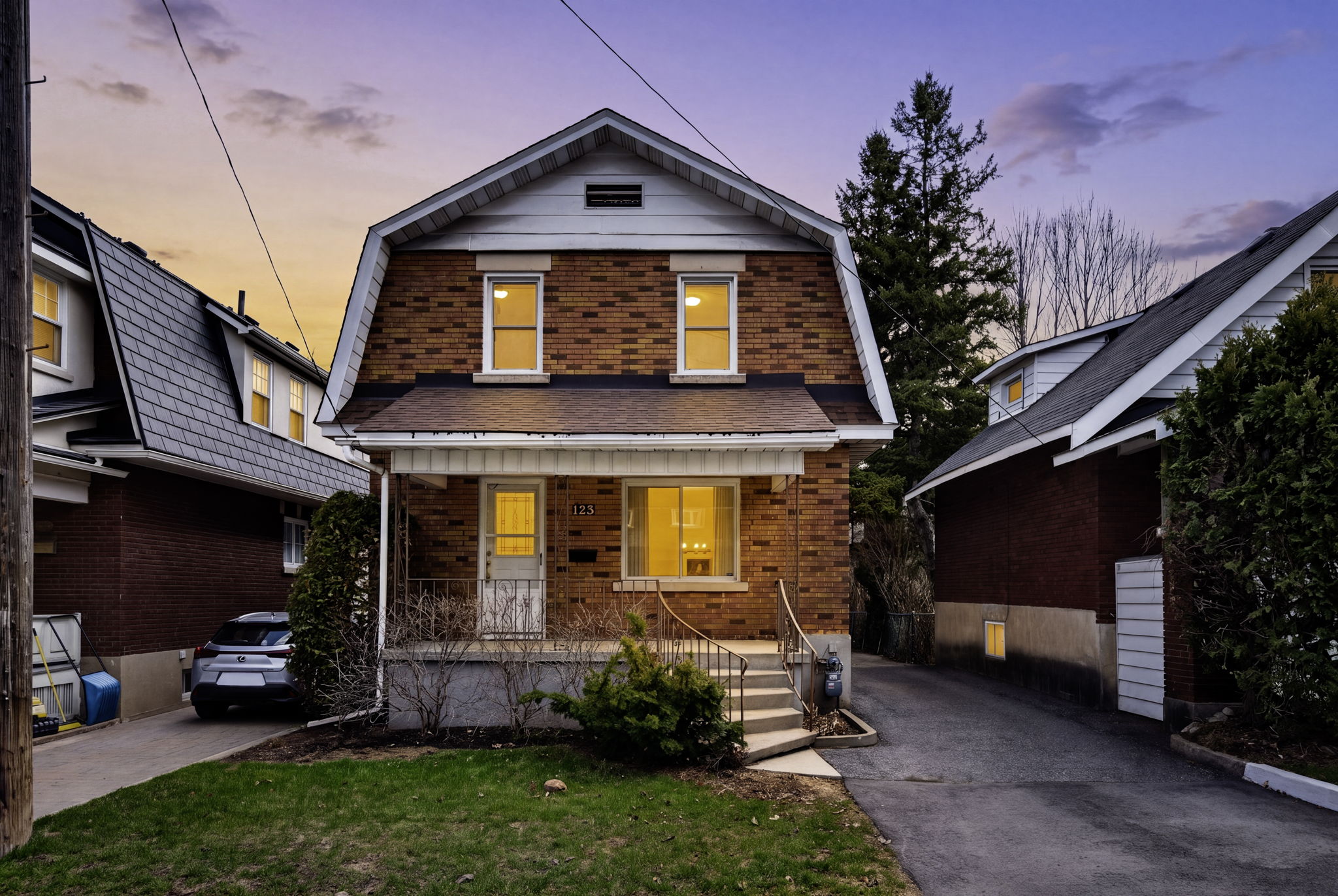 123 Huron Avenue N, Wellington Village — 4 bed, 2 bath detached 1924 home